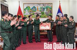 Đoàn công tác Quân khu 1 thăm, chào xã giao Tổng cục Chính trị Quân đội Nhân dân Lào